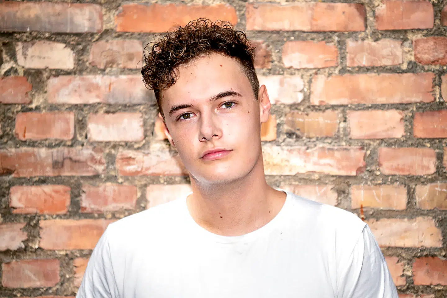 Silas Lund er voldsoffer, og han oplever lang ventetid i politiets sagsbehandling.