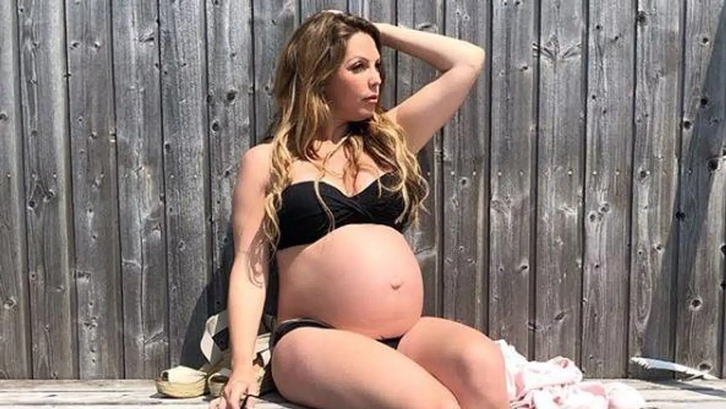 Jessica Sky deler jævnligt billeder på sin Instagram-profil. Her ses et fra hun var højgravid.
