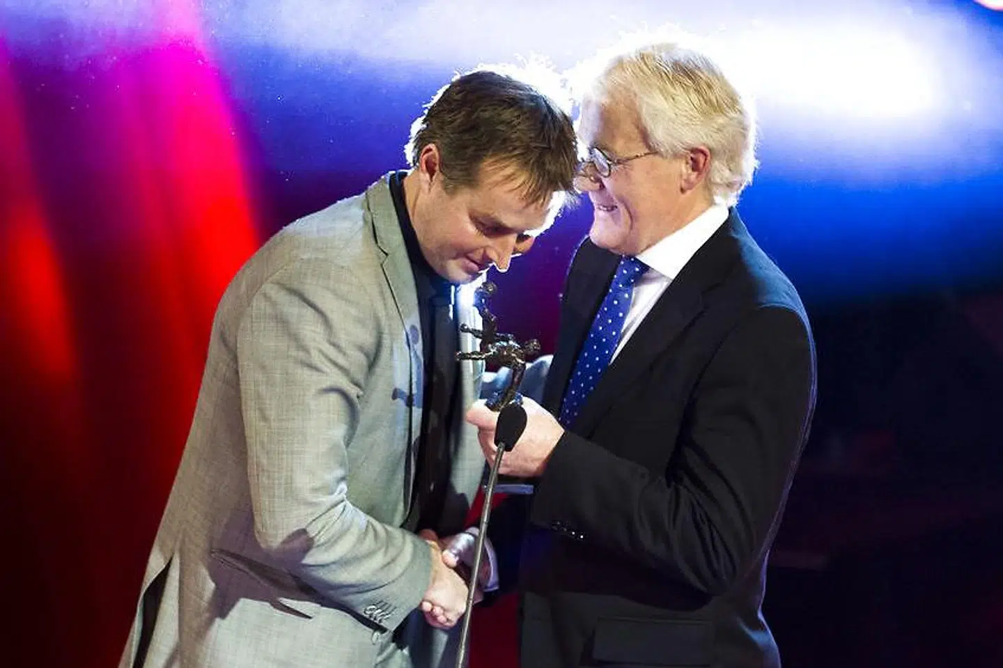 Kasper Hjulmand bliver kåret som årets træner i Danmark i 2012.