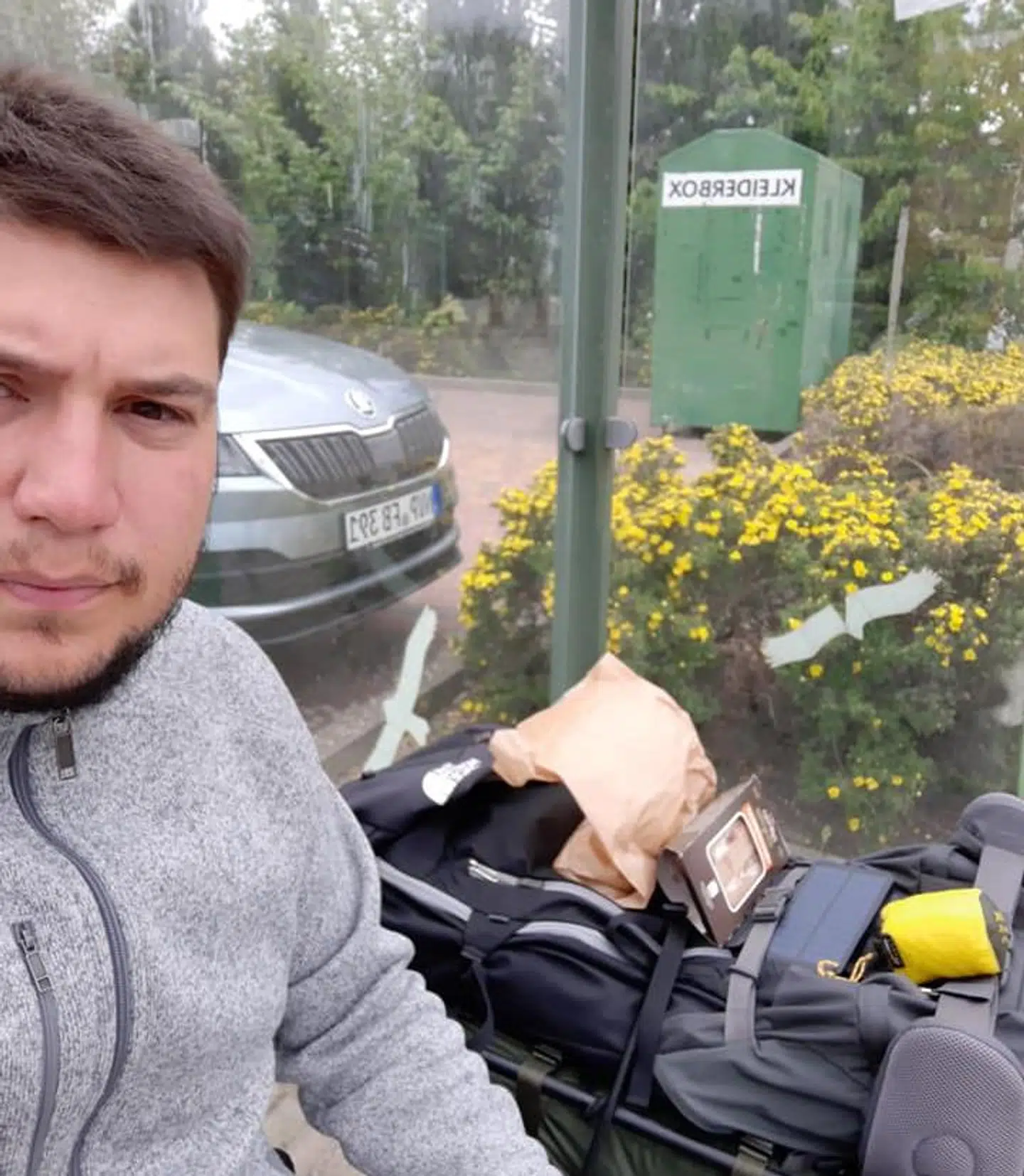 Patrick Cakirli med sin vogn.