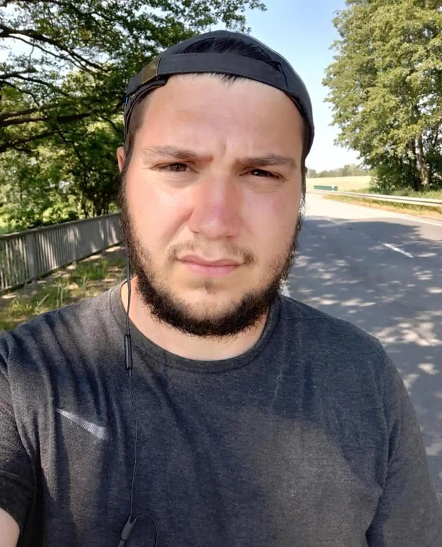 Patrick Cakirli på den tyske landevej