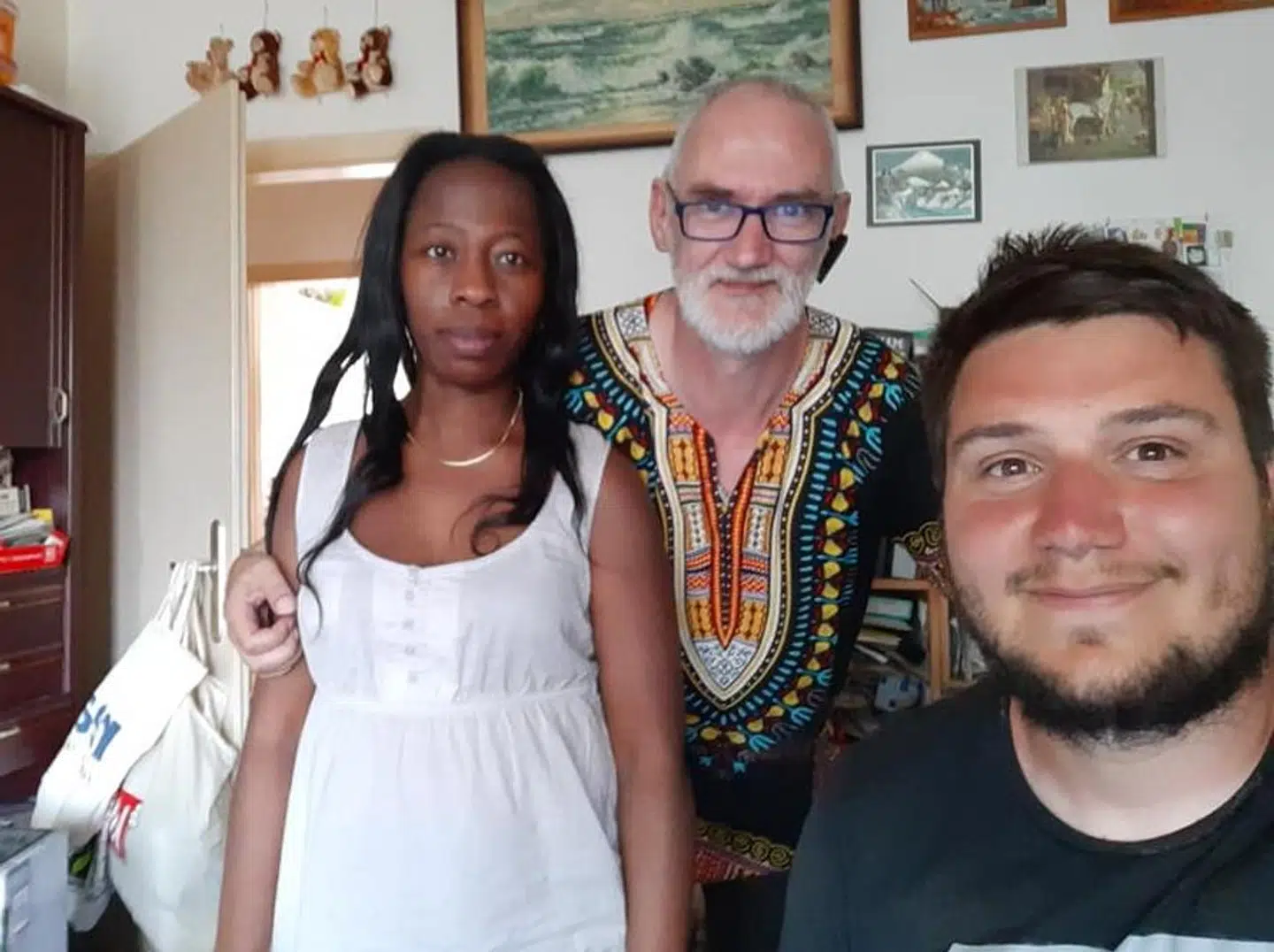 Her ses det tyske par, som Patrick Cakirli spiste med og sov ved