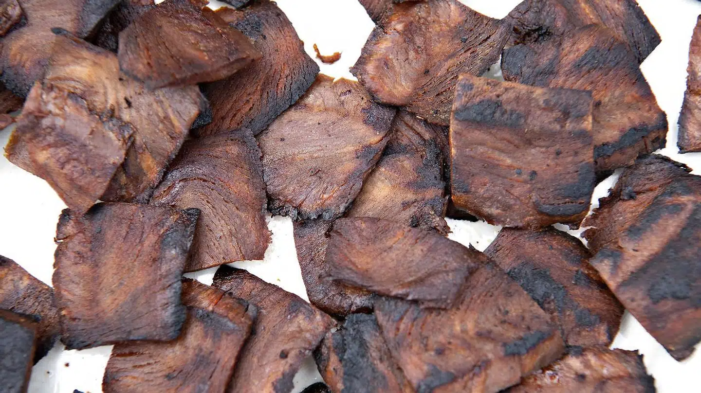 Veganerpartiet serverede for første gang vegansk bacon på Folkemødet.