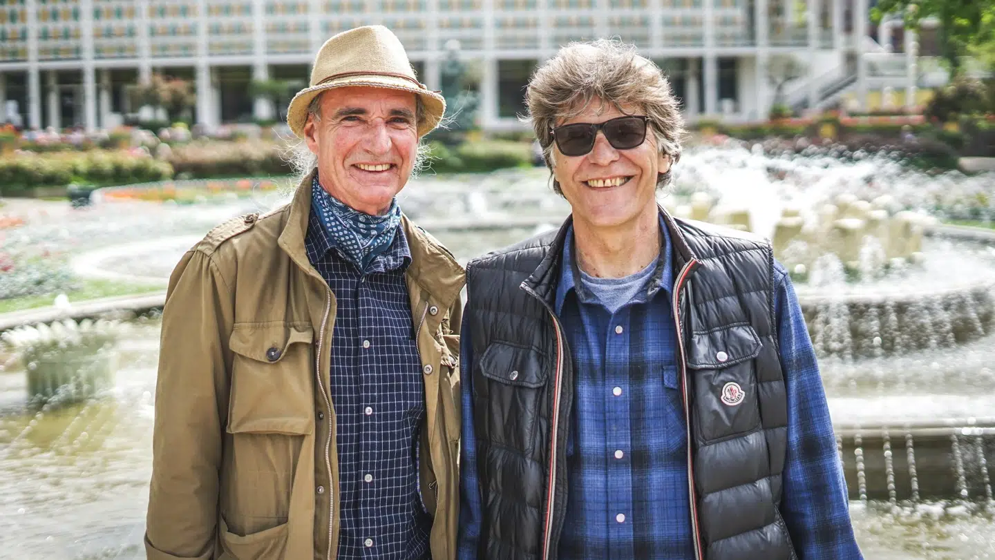 De to Laid Back-herrer spiller stadig sammen. Til venstre ses Tim Stahl og til højre står John Guldberg. (Foto: Tivoli/Christoffer Anias Sandager)