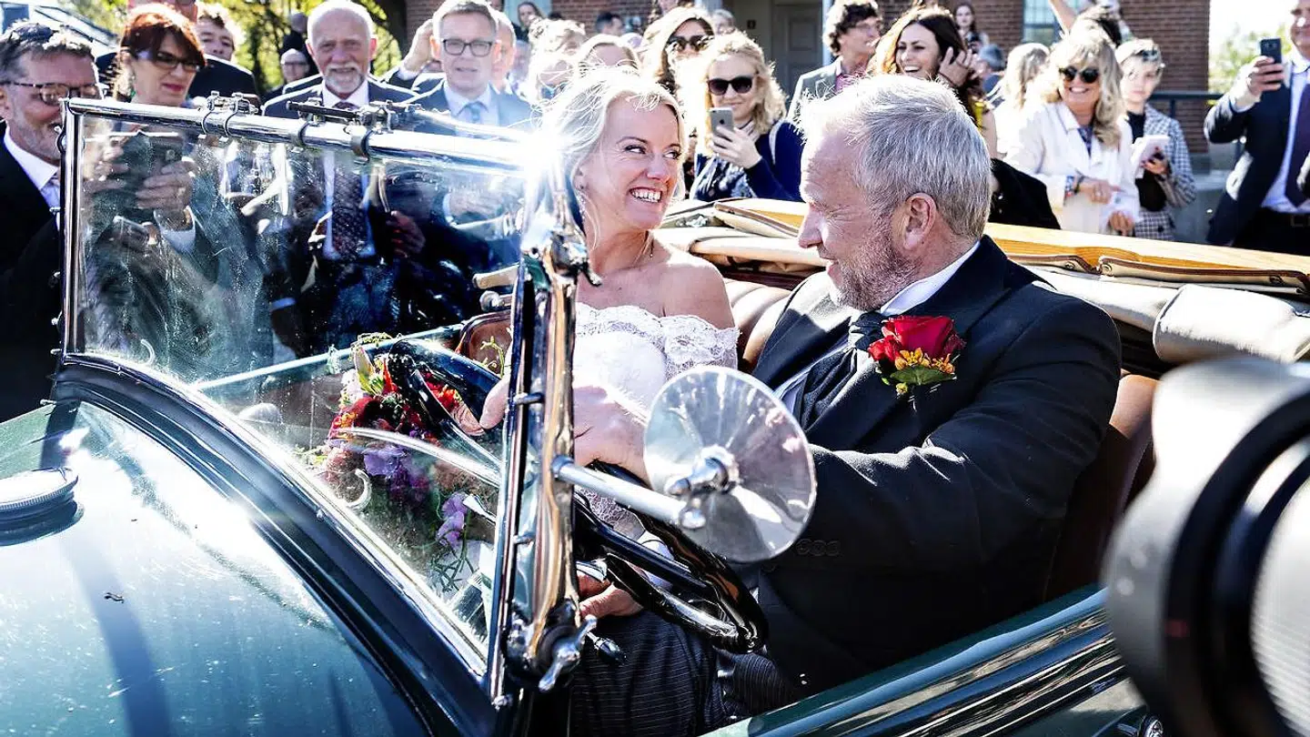 Nye Borgerliges formand, Pernille Vermund, blev lørdag den 11. maj 2019 gift med rigmanden Lars Tvede. Vielsen fandt sted i Egebæksvang Kirke i Espergærde.