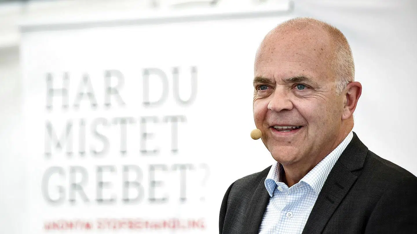 Jes Dorph-Petersen skal fortsætte som vært på den nye udgave af 'Go' aften Danmark'.