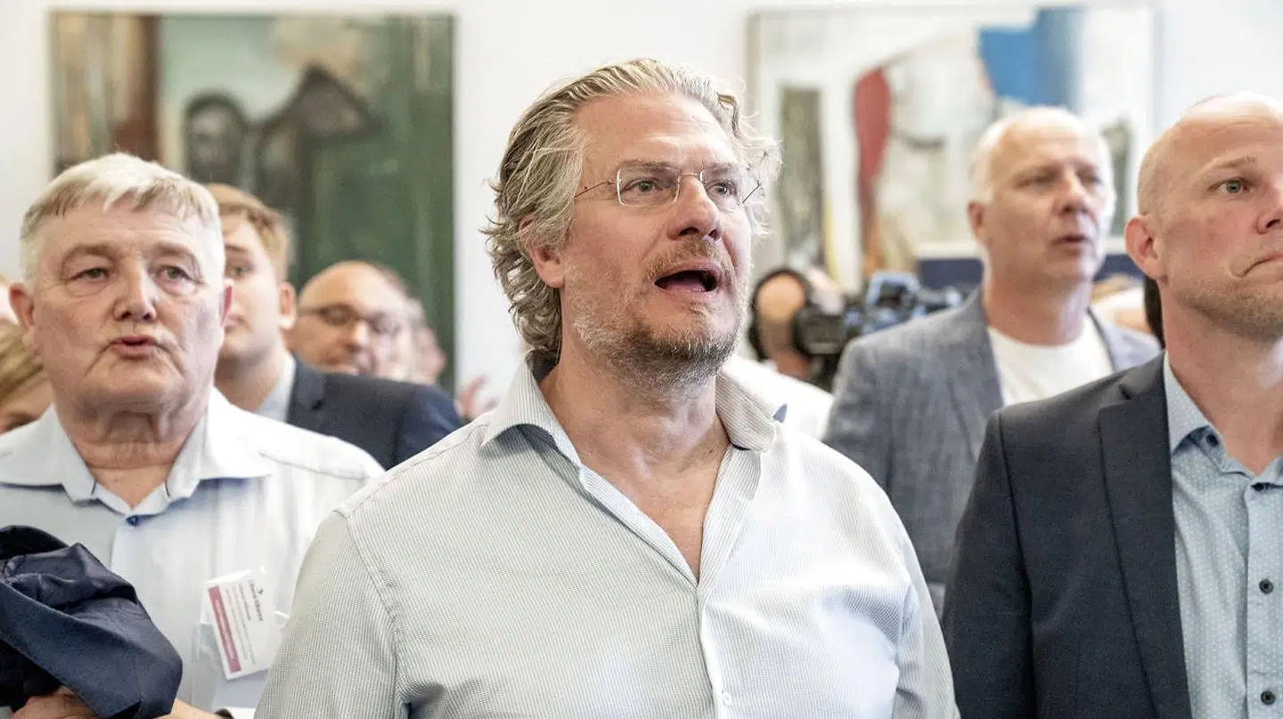 »Anders er jo en ekstremt dårlig leder. Og et af problemerne med hans ledelsesstil er jo hans nepotisme. Det er jo, fordi han udnævner familie og venner til helt afgørende poster i stedet for at se på, hvem der har kompetencerne,« har Henrik Dahl blandt andet sagt om Anders Samuelsen til B.T.