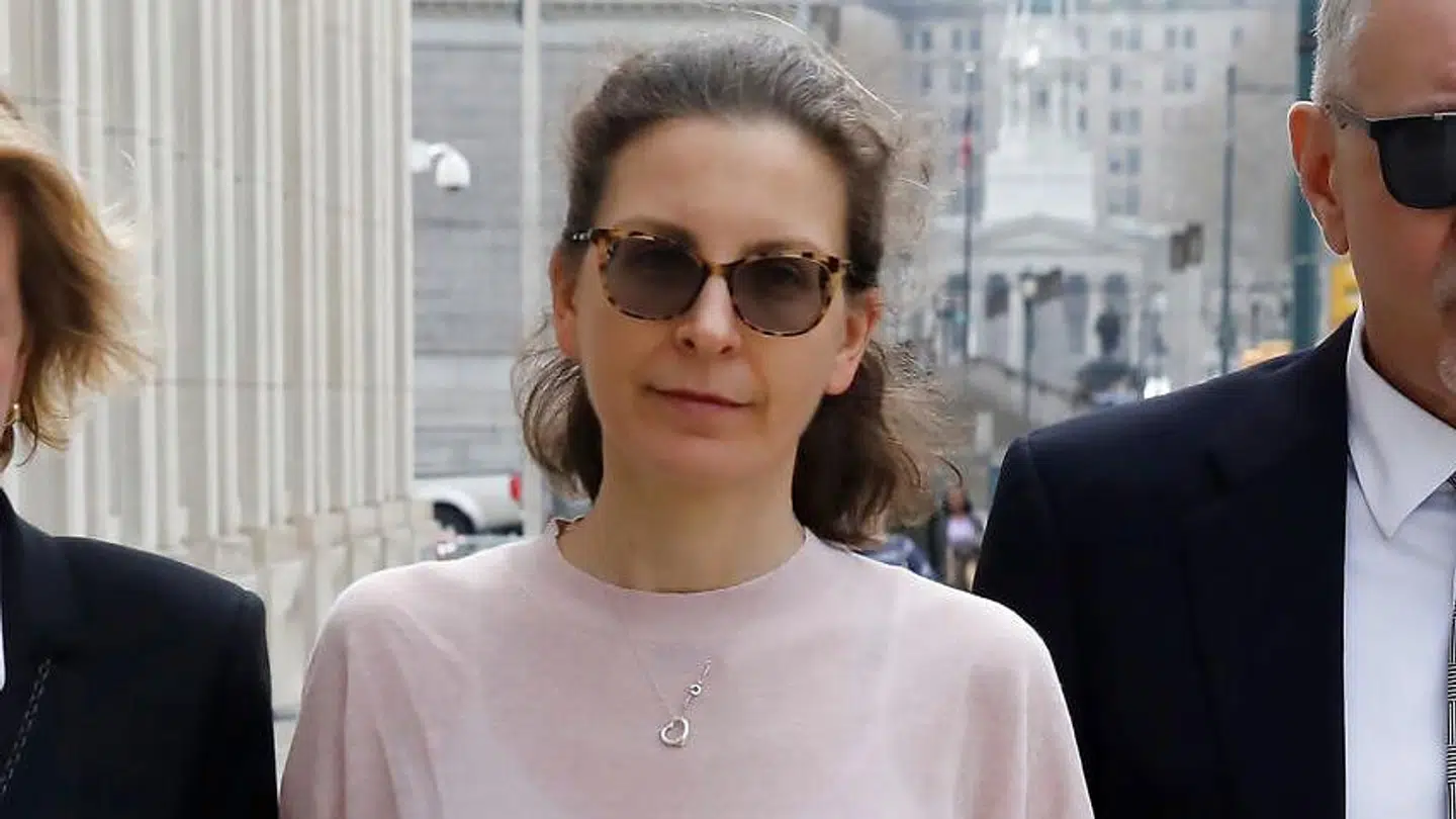 Clare Bronfman er også anklaget i sagen. REUTERS/Shannon Stapleton