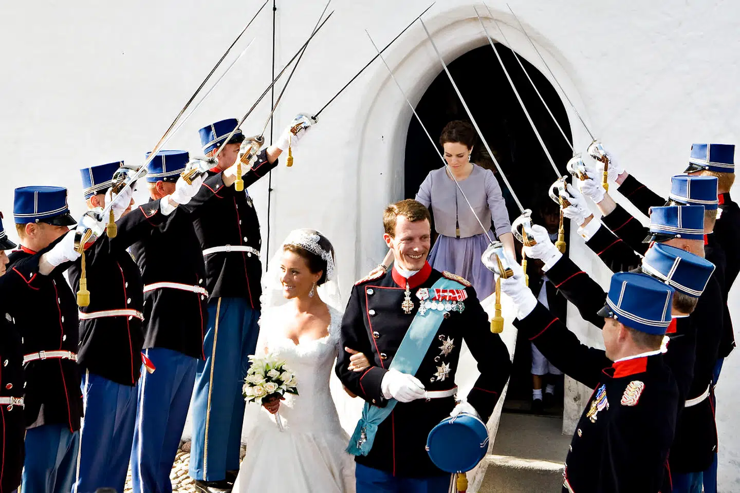 (ARKIV) Prins Joachim og franske Marie Cavallier blev viet ved brylluppet i Møgeltønder 24. maj 2008. Nu skal parret til Frankrig i et år, hvor prinsen skal tage en af de højeste uddannelser inden for det franske militær. Det skriver Ritzau onsdag den 29. maj 2019. (Foto: Søren Bidstrup/Ritzau Scanpix)