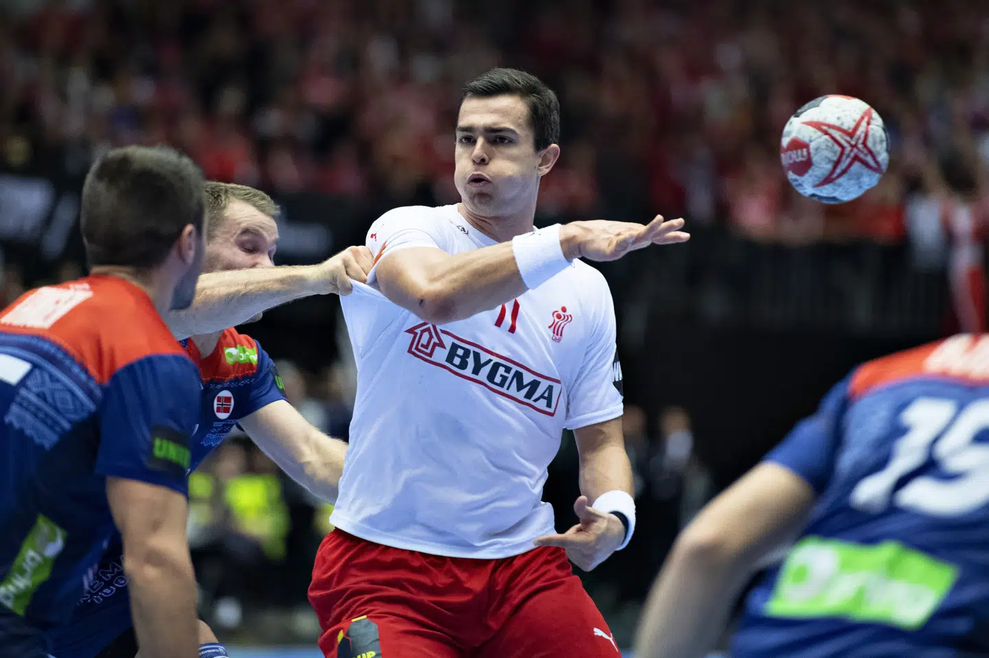 Rasmus Lauge, her i aktion for det danske landshold, har været storspillende i denne sæson for Flensburg-Handewitt. (Arkivfoto) Henning Bagger/Ritzau Scanpix