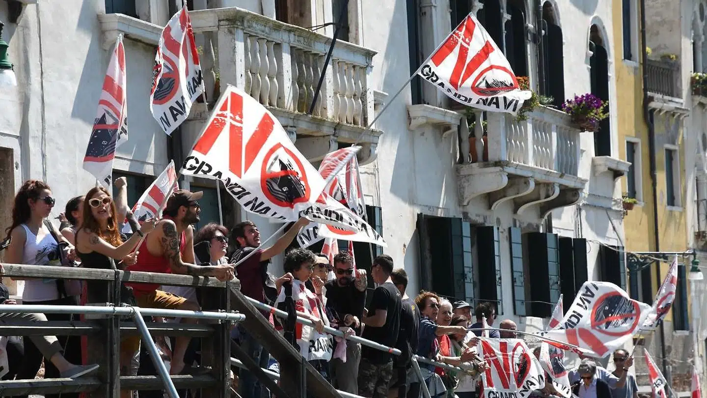 Demonstration i Venedig for et forbud mod krydstogtskibe i havnen. Photo by Andrea PATTARO / AFP)