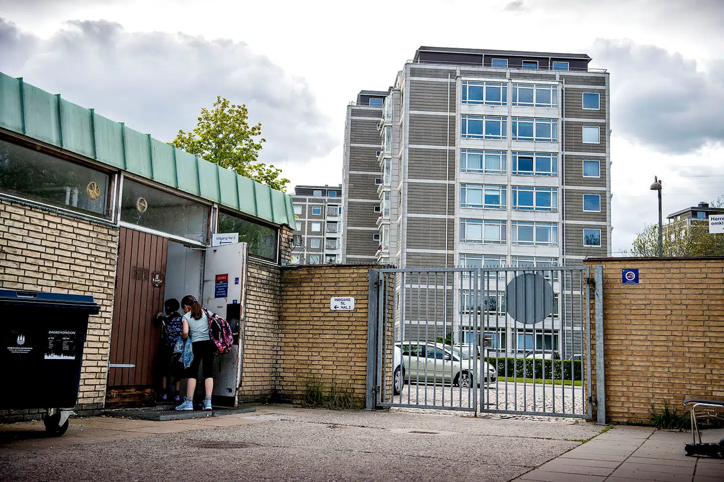 Bellahøjhallerne, Bellahøjvej 1, i Brønshøj.