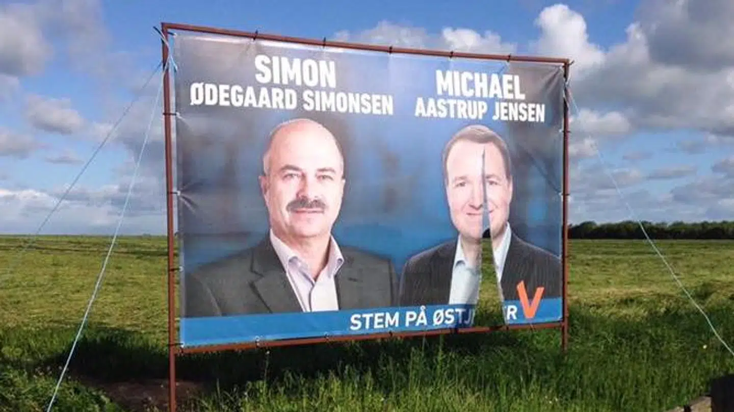 Et af Michael Aastrup Jensens ødelagte bannere i Kronjylland.