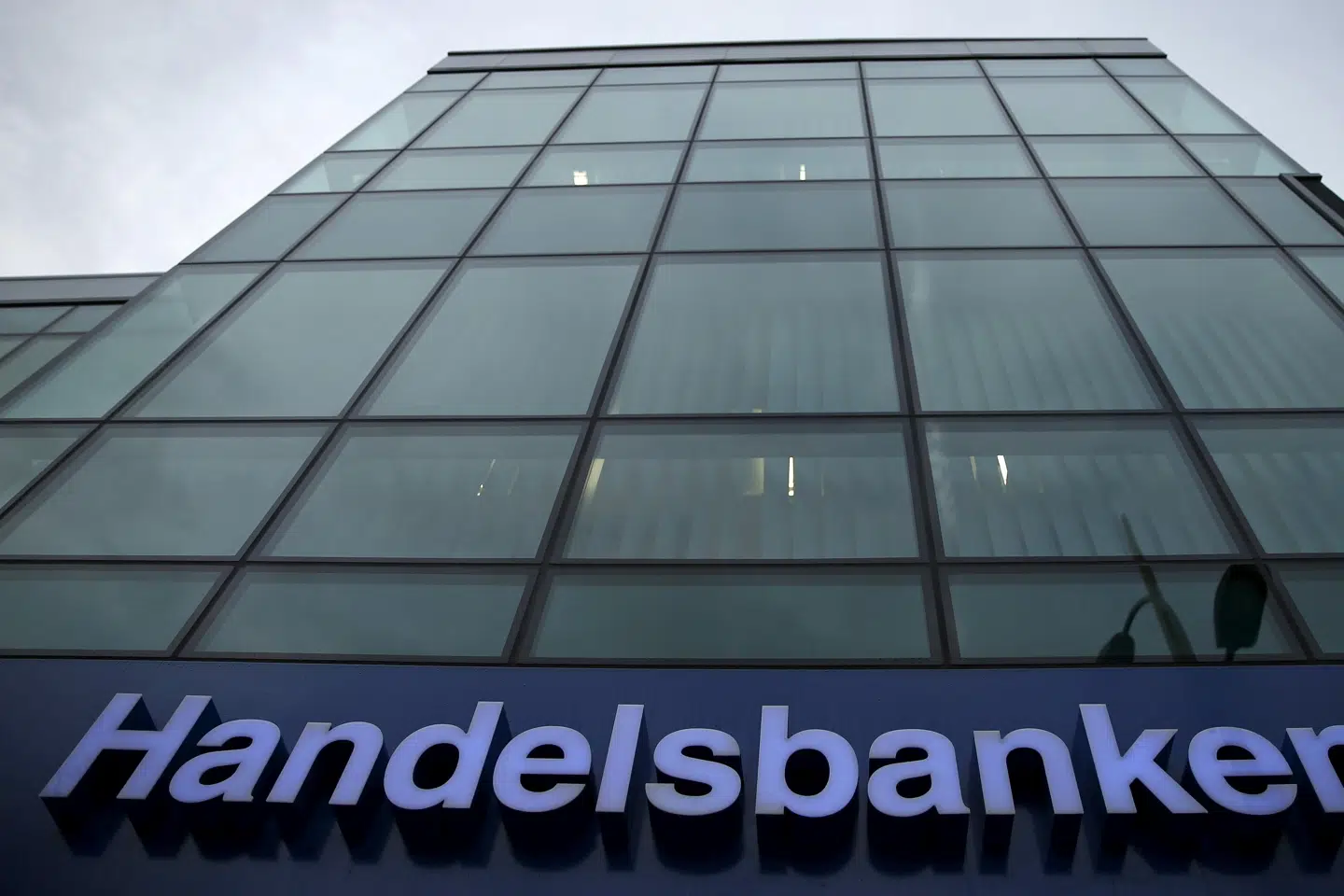 Handelsbanken, Spar Nord, Sydbank og Danske Bank har fået et eller flere påbud af Finanstilsynet for ikke at varsle ændringer af renter og gebyrer i god nok tid. (Arkivfoto) Phil Noble/Reuters