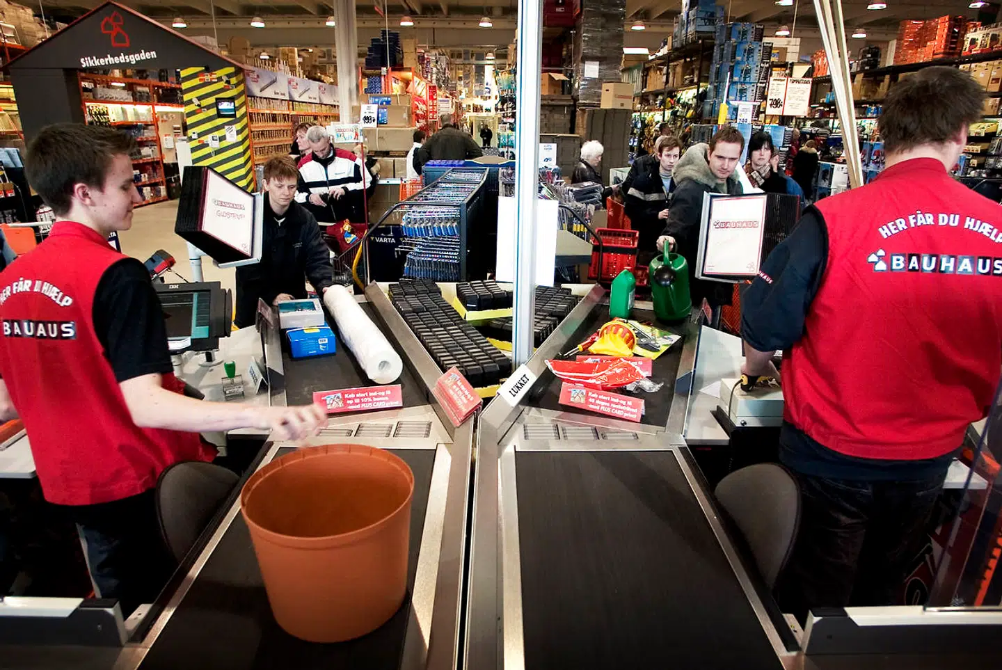 Bauhaus melder sig klar til at udvide efter flere år med store overskud.
