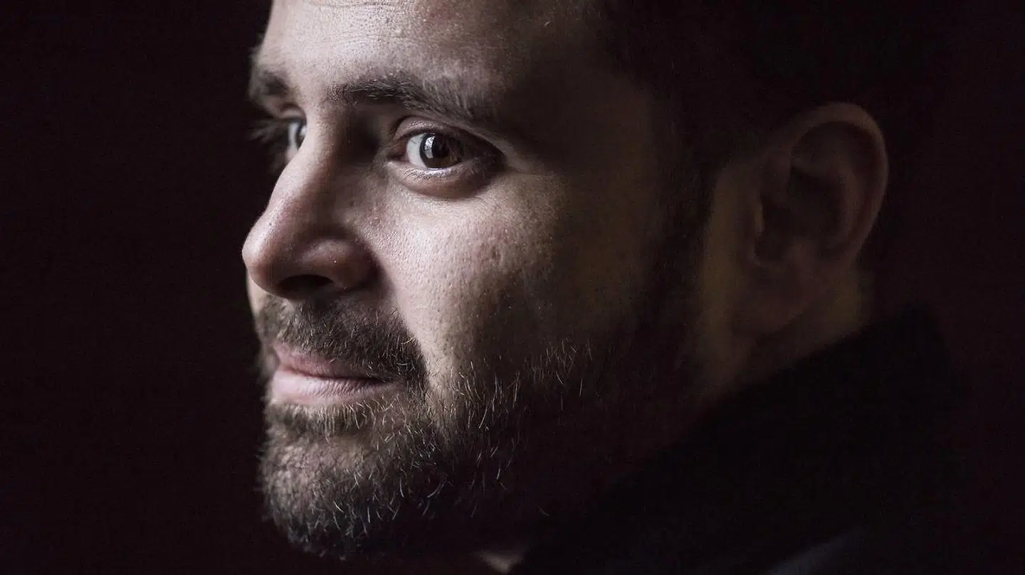 Fenar Ahmad står bag Ækte vare og Underverden. Valhalla er hans tredje spillefilm. (Foto: Asger Ladefoged)