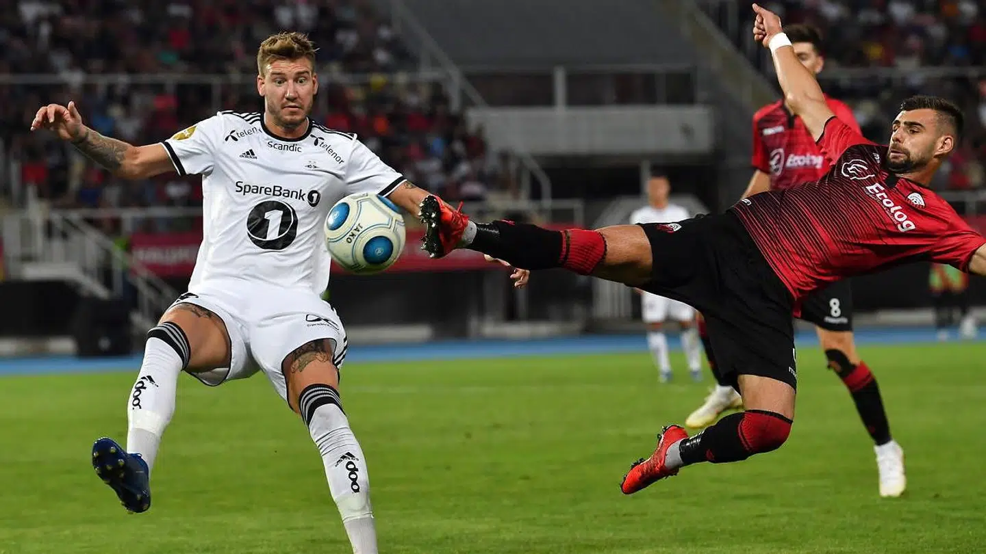 Meget tyder på, at Nicklas Bendtner har spillet sin sidste kamp i Rosenborg-trøjen.