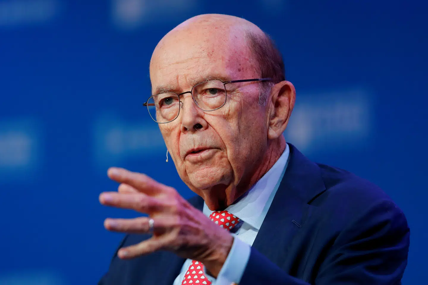 Det amerikanske handelsministerium har brug for tid til at undersøge de bedste løsninger i forhold til forbud mod handel med Huawei. Det oplyser USA's handelsminister, Wilbur Ross. (Arkivfoto) Mike Blake/Reuters