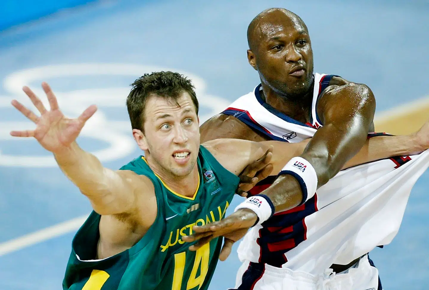 Lamar Odom (th) under OL i 2004.