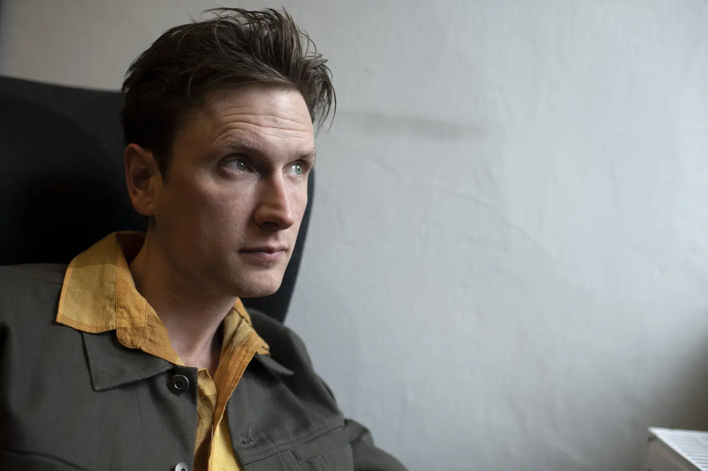 Den 35-årige skuespiller Mikkel Boe Følsgaard er netop nu aktuel i anden sæson af den danske Netflix-serie The Rain. Han er også i gang med at indspille filmen Vores mand i Amerika, hvor han spiller den idealistiske og temperamentsfulde diplomat Povl Bang-Jensen. Den har premiere i foråret 2020. Thomas Sjørup/Ritzau Scanpix