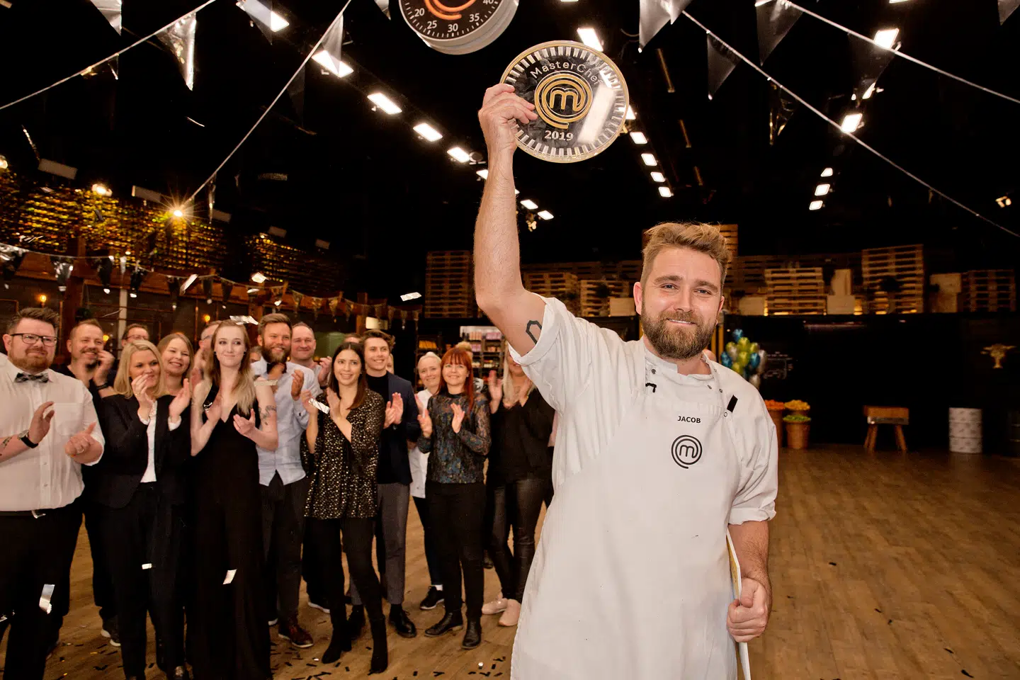 34-årige Jacob Lionett med sit trofæ.