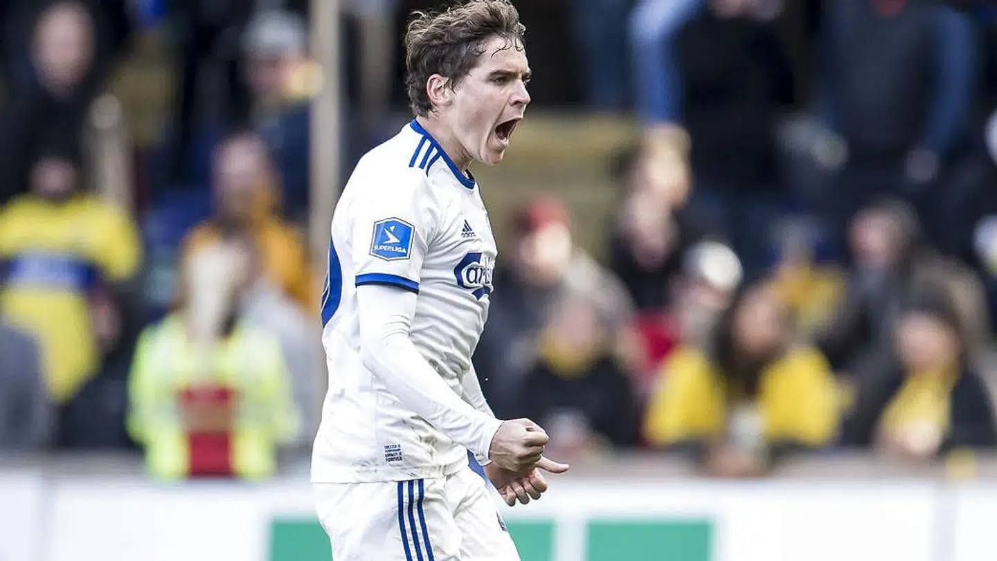 Robert Skov scorede på straffespark, men målet burde være annulleret.