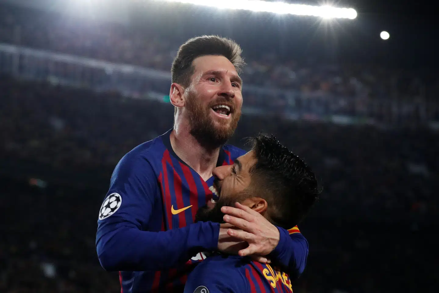 Lionel Messi og Luis Suarez kunne fejre deres tre mål i 3-0-sejren over Liverpool på Camp Nou. Albert Gea/Reuters