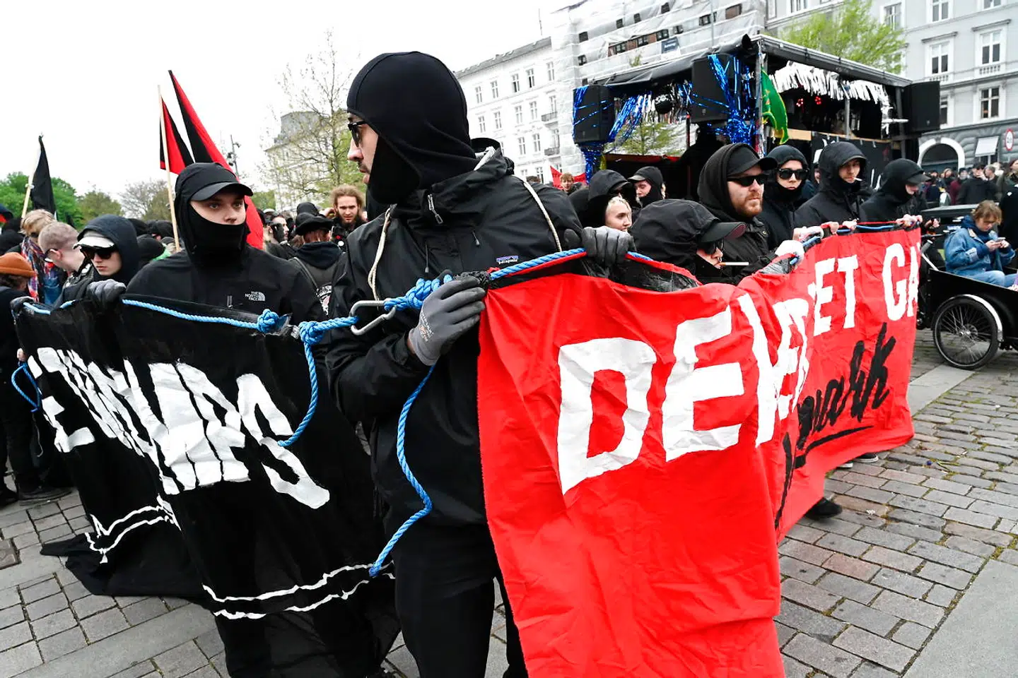 Liberal Alliances Ungdom og Venstre Ungdom holder en moddemonstration mod Antifascistisk Aktions(AFA) 1. maj demo, onsdag den 1 maj 2019. Moddemonstrationen starter på Israels Plads og bevæger sig sammen med det antifascistiske optog mod Fælledparken.. (Foto: Philip Davali/Ritzau Scanpix)