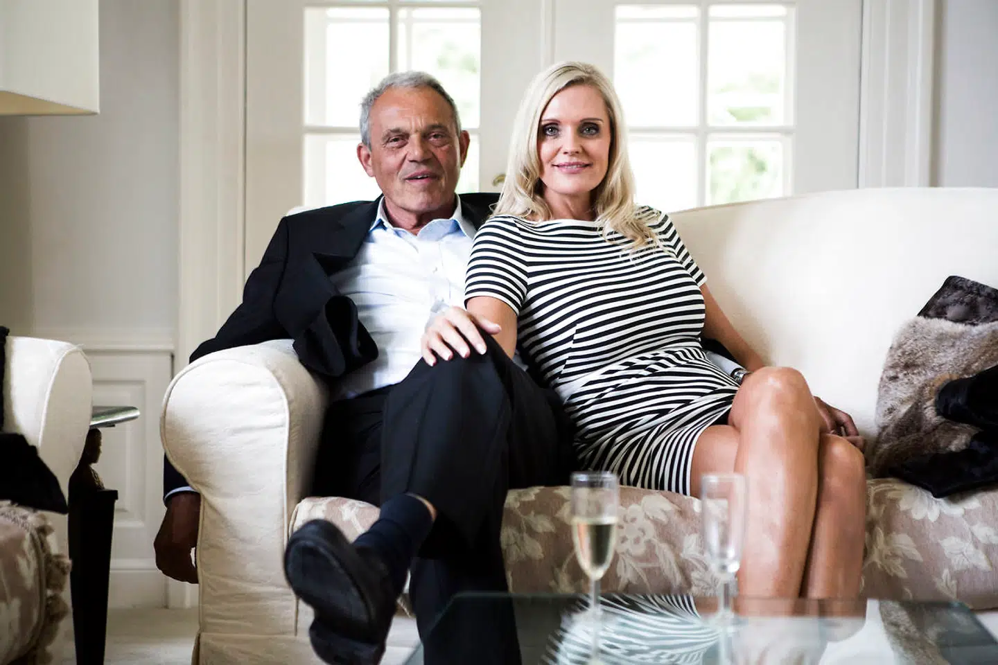 Janni har skrevet under på en ægtepagt, hvor hun fraskriver sig al arv fra Karsten Ree. Men Karsten afslører, at hun formentlig ikke kommer til at stå tomhændet tilbage, hvis han skulle gå bort. »Jeg lader ikke mine kære i stikken, så jeg har nok noget i ærmet. Mere vil jeg ikke fortælle,« siger han til Ekstra Bladet.