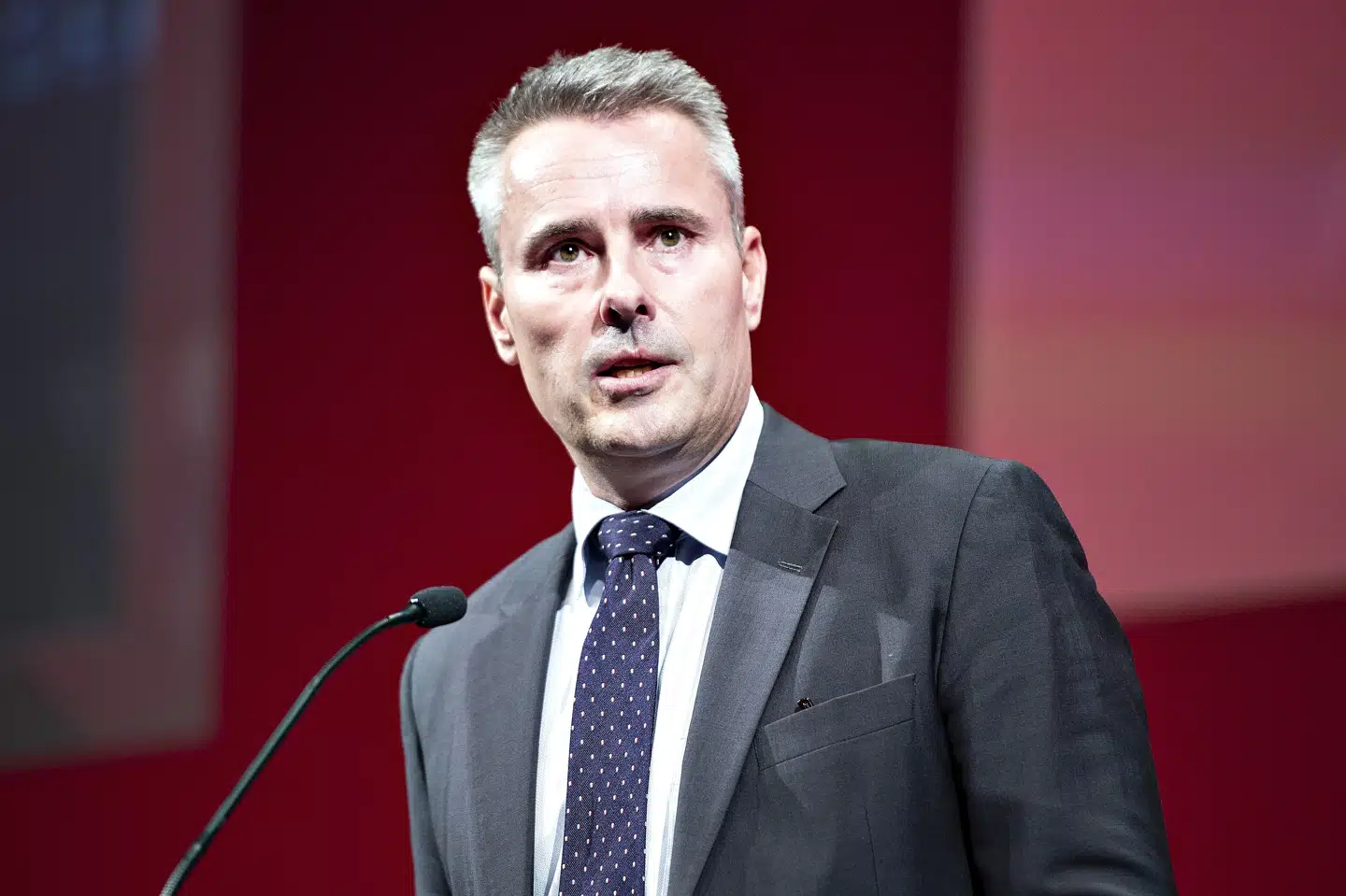 Gruppeformand Henrik Sass Larsen, der af flere kommentatorer spås en toppost i en ny regering, ses her på talerstolen ved Socialdemokratiets kongres i Aalborg lørdag 22. september 2018. Henning Bagger/Ritzau Scanpix