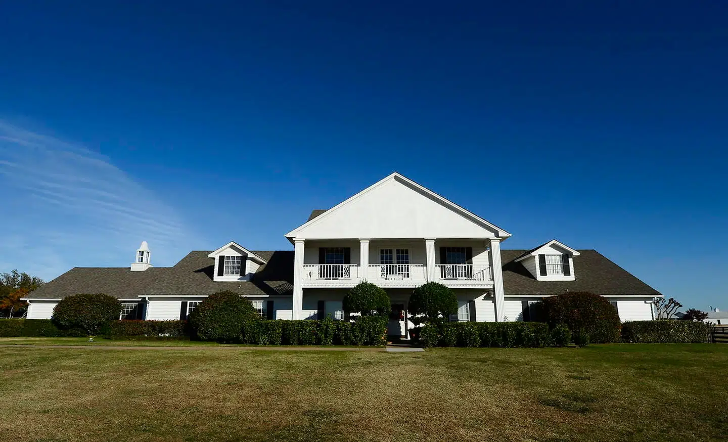 Southfork Ranch hvor TV-serien 'Dallas' blev filmen. Efter sin død fik skuespilleren Larry Hagman sin aske spredt over stedet.