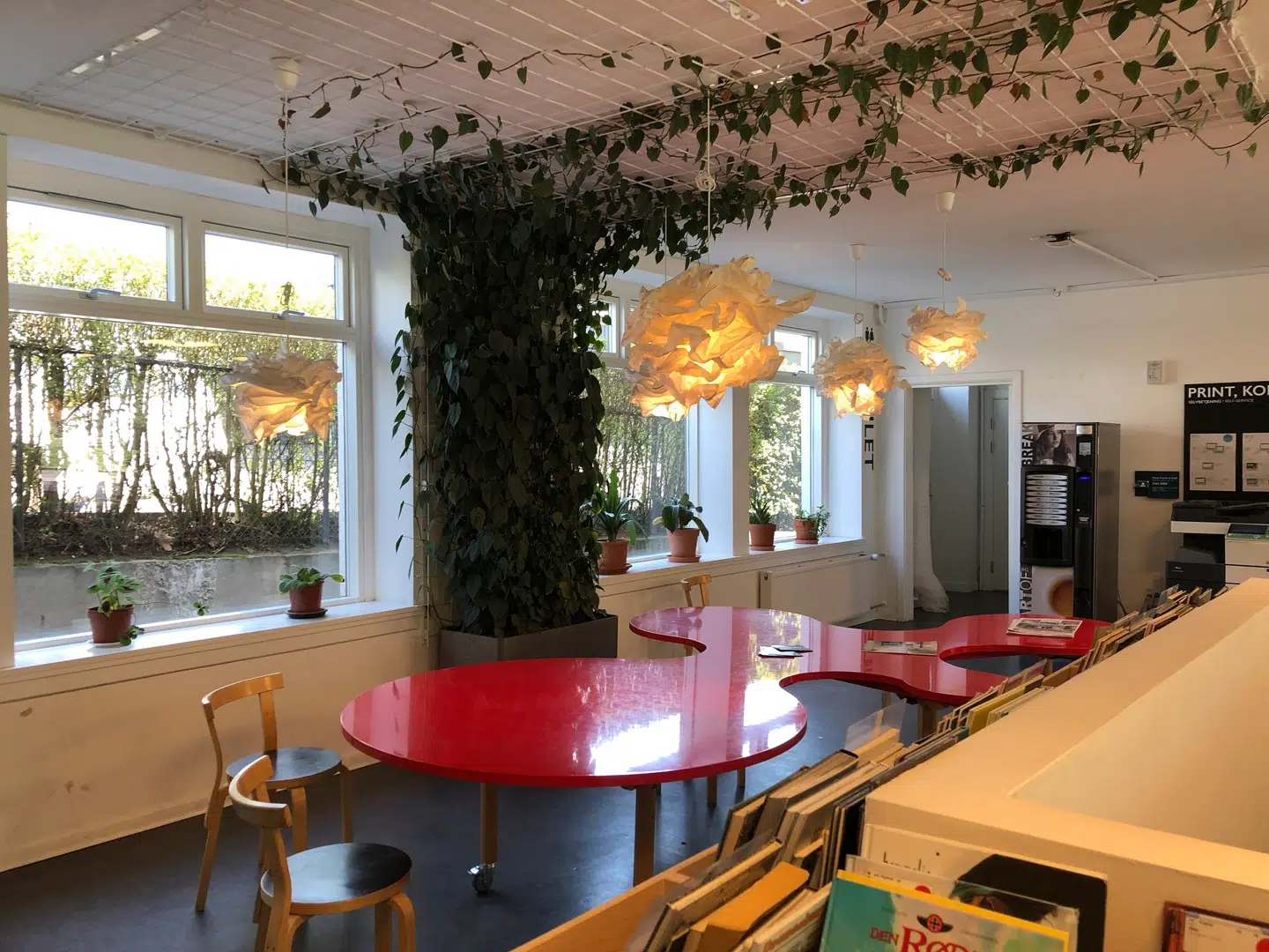 Indenfor på biblioteket i Brønshøj