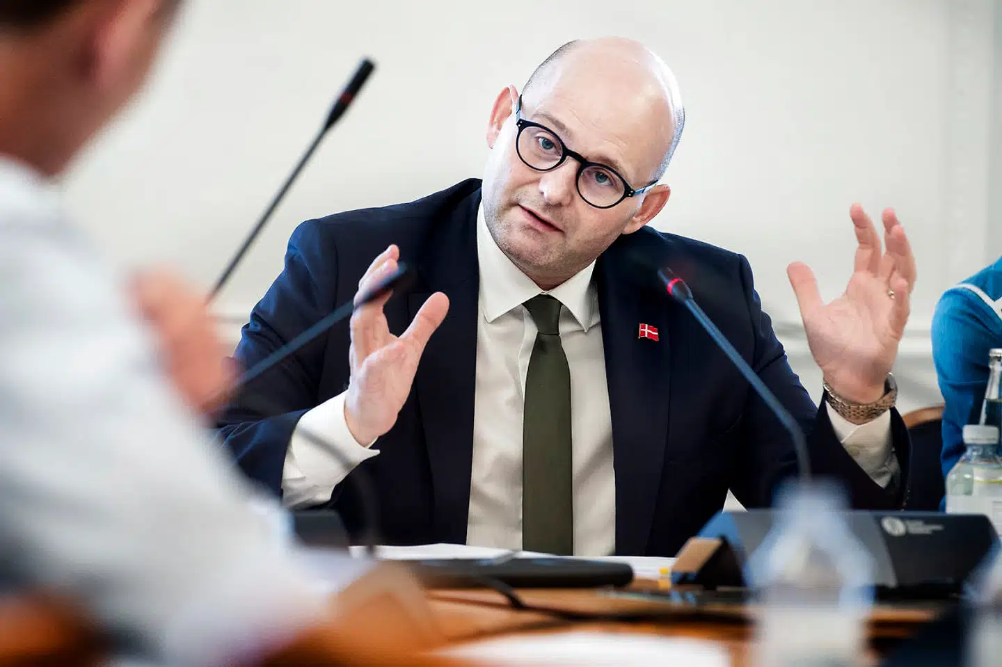 Søren Pape Poulsen langer ud efter sin egen EU-spidskandidat efter artikel i Berlingske. »Jeg vil gerne mane enhver tvivl til jorden: Det er IKKE konservativ politik, at der skal 10 mio. afrikanere til Europa.«