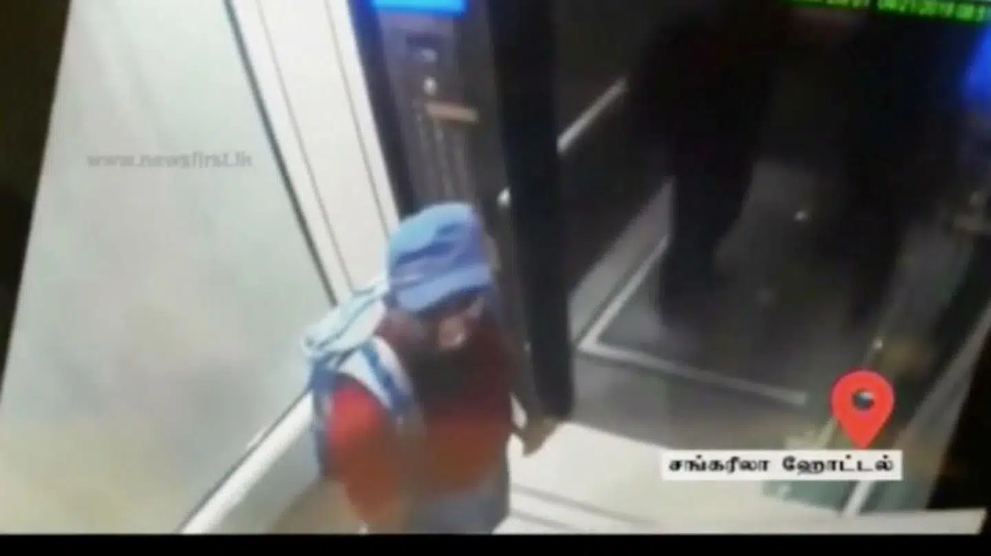 Selvmordsbomberen i en gang på hotellet.