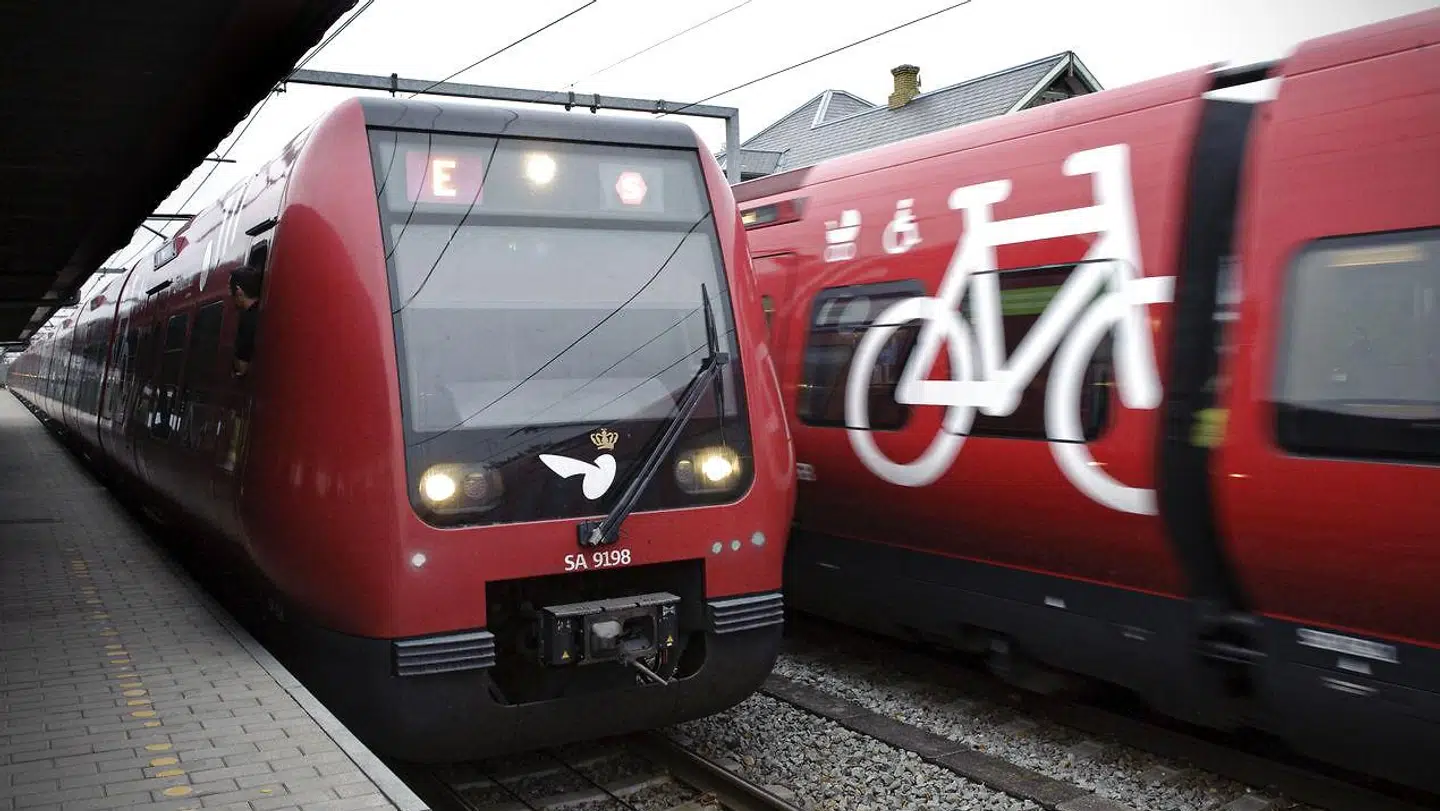 Et sporarbejde giver problemer for langt de fleste S-togs linjer onsdag morgen. (Arkivfoto)