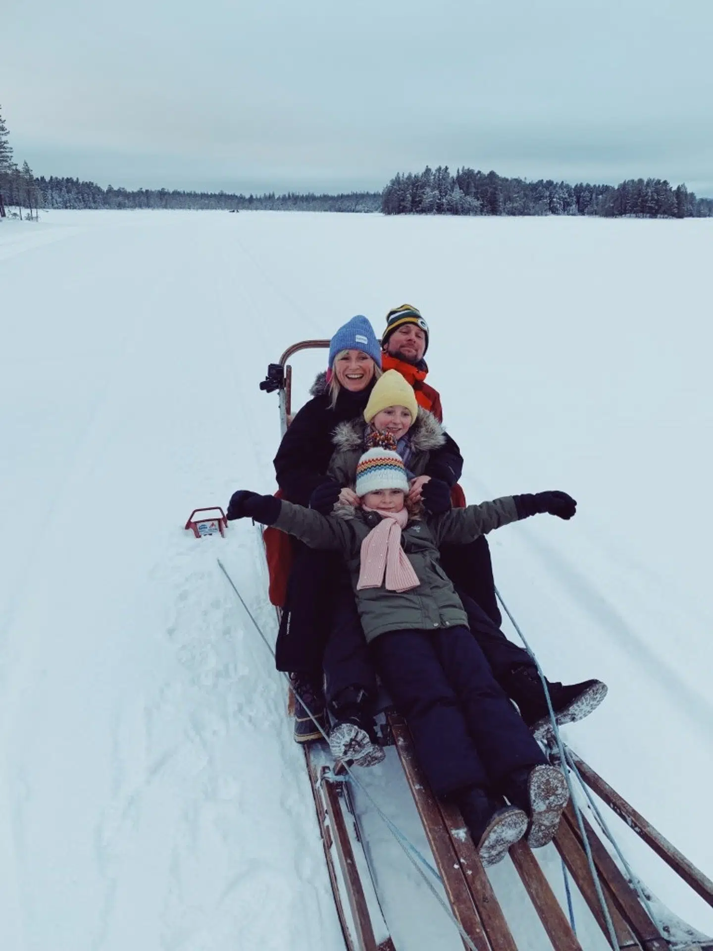 Hele familien nyder godt af samarbejdet med Visit Sweden. I juni venter nye oplevelser i Sverige.