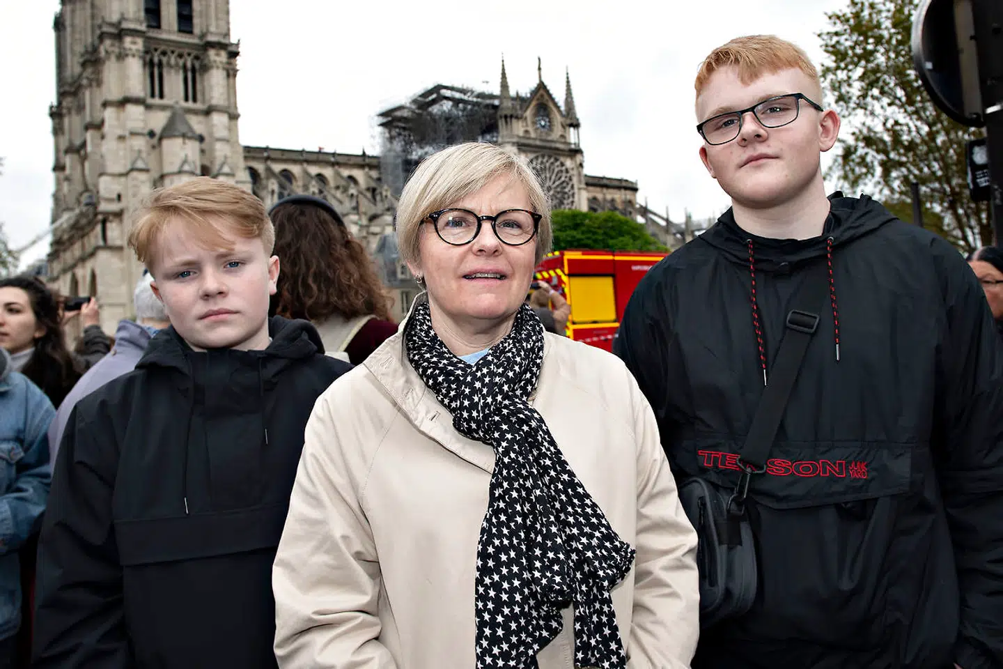 Notre Dame i Paris. Pernille Jacobsen og sønner. Paris, tirsdag den 16 april 2019.