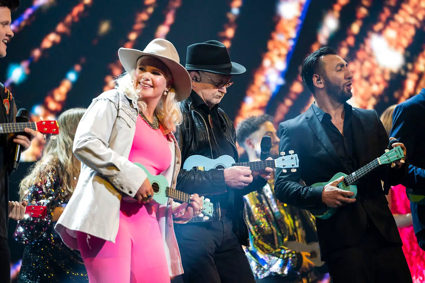 sendxnet Vært Sofie Linde på scenen under X Factor 12, Finale i Horsens Arena, Fredag d. 12. april 2019. aftenens Temaer: Dommervalg & Producer's choice. (foto: Martin Sylvest/Ritzau Scanpix 2019)