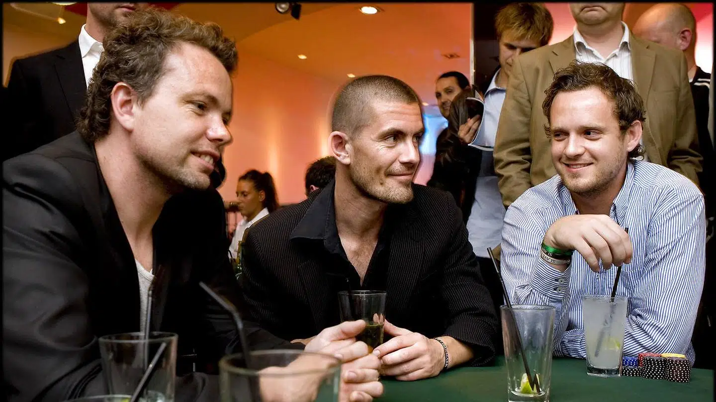 Gus Hansen sammen med Rasmus Nøhr ved en pokerturnering på den mondæne Cafe Ketchup i København (2012).