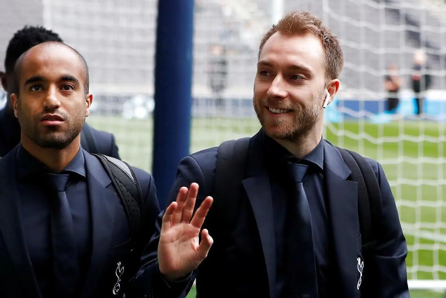Christian Eriksen og Lucas Moura på vej til CL-brag.