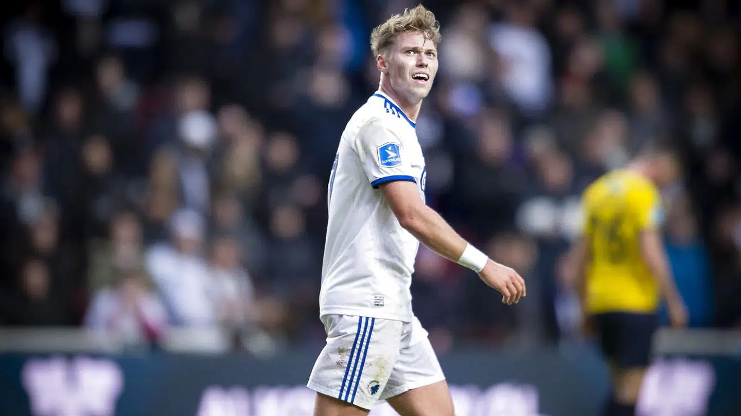 Homfobi-debatten er for alvor blusset op, efter Viktor Fischer fra F.C. København i seneste Superliga-runde var udsat for homofobiske tilråb.