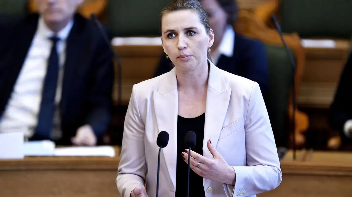 Mette Frederiksen (S) til spørgetime med statsminister Lars Løkke Rasmussen (V) i Folketingssalen, tirsdag den 9. april 2019.