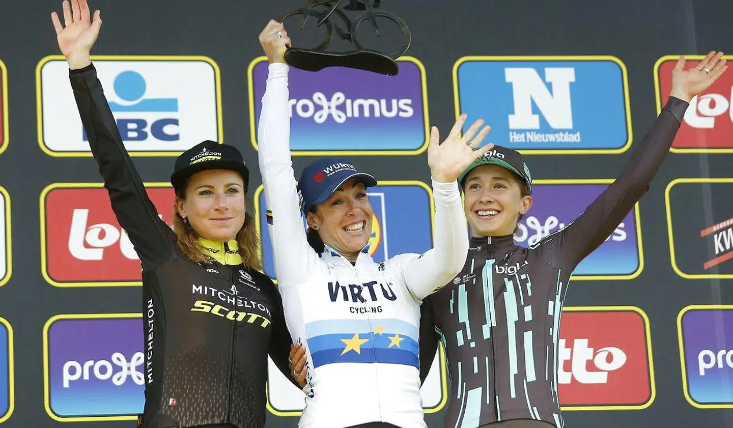Podiet fra søndagens Flandern Rundt: Annemiek van Vleuten, Marta Bastianelli og Cecilie Uttrup Ludwig.