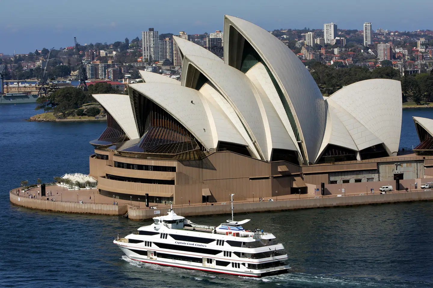Den danske arkitekt Jørn Utzon har tegnet Operahuset, der blev åbnet i 1973. En af bygningens ingeniører er søndag død (Arkivfoto). Greg Wood/Ritzau Scanpix