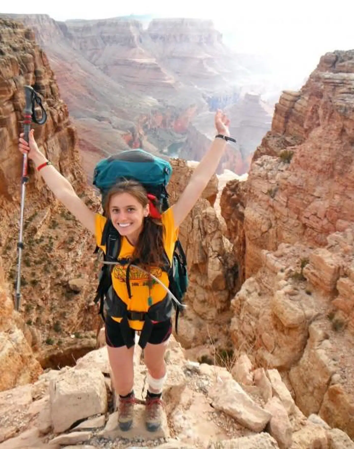 Liiiige et billede til. Ioana 'Yowana' Elise Hociota elskede Grand Canyon. Hun faldt 300 meter i døden.