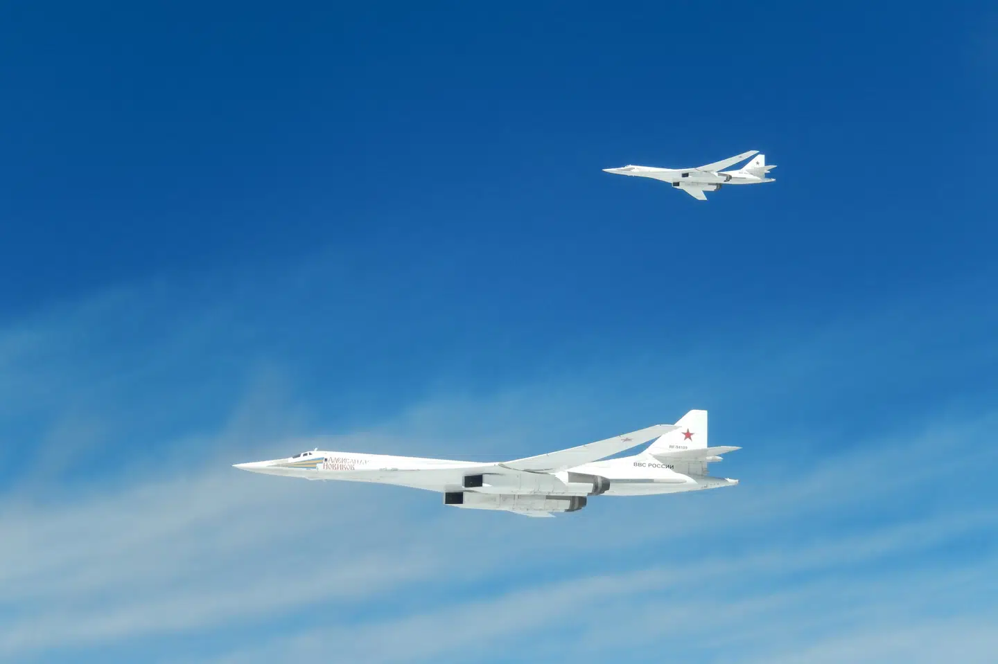 Det er ikke første gang, at russiske fly har fløjet på kanten af dansk luftrum. I de seneste tre uger har danske jagerfly tre gange eskorteret russiske bombefly af typen Tu-16, der ses på billedet her. (Arkivfoto) Ho/Ritzau Scanpix