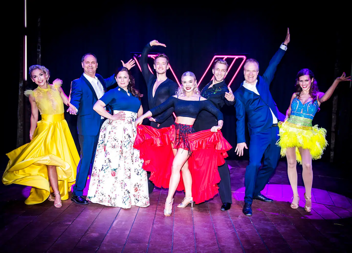 Holdet bag 'Vild med dans the musical'.