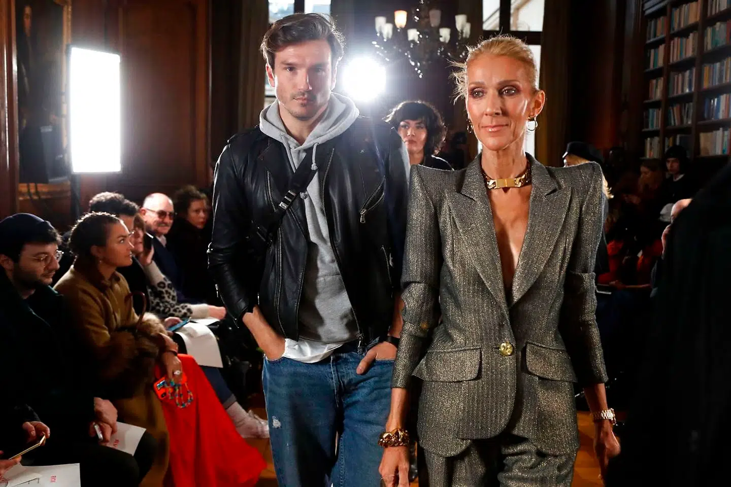 Celine Dion med sin bedste ven Pepe Munoz til modeshow i Paris i januar 2019.