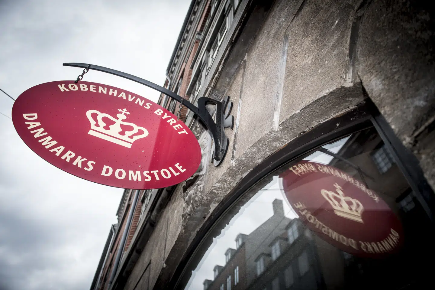 En journalist fra B.T. er mandag kendt skyldig ved Københavns Byret i at have videregivet fortrolige oplysninger om Omar el-Husseins familie i april 2015. Han idømmes ti dagbøder a 500 kroner. Mads Claus Rasmussen/Ritzau Scanpix