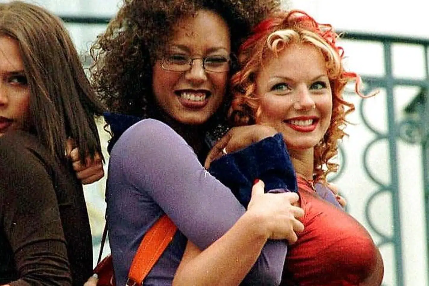 Melanie B. og Geri Halliwell - alias Scary Spice og Ginger Spice - fotograferet i Cannes 1997.